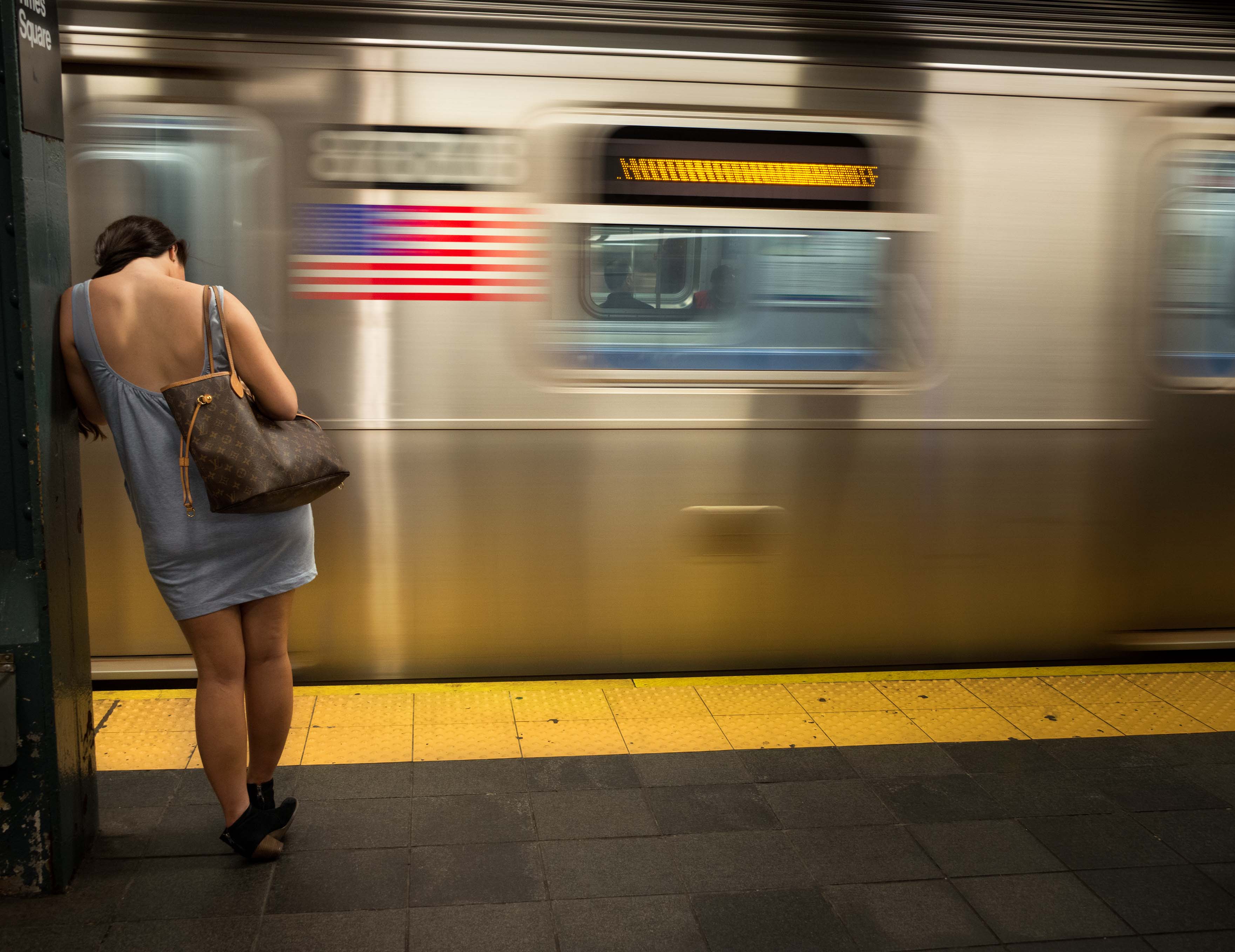 Station Scene photography by Bardia Azizi